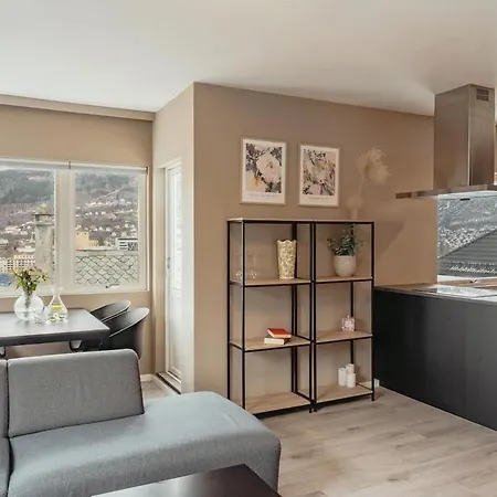 Corner For 6 Guests With A View & Balcony * Bergen